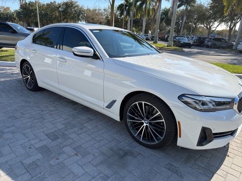 Certified 2023 BMW 540i w/ Convenience Package image 2