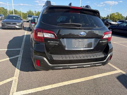 Used 2018 Subaru Outback 2.5i Limited AWD/4WD image 16