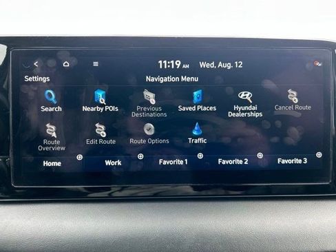 Used 2023 Hyundai Palisade Limited w/ Winter Package FWD image 25