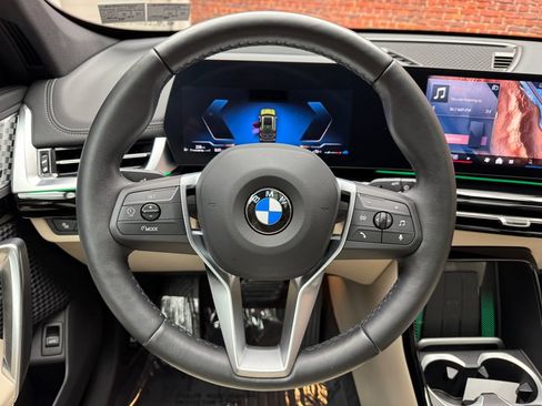 Used 2025 BMW X1 xDrive28i w/ Premium Package AWD/4WD image 14