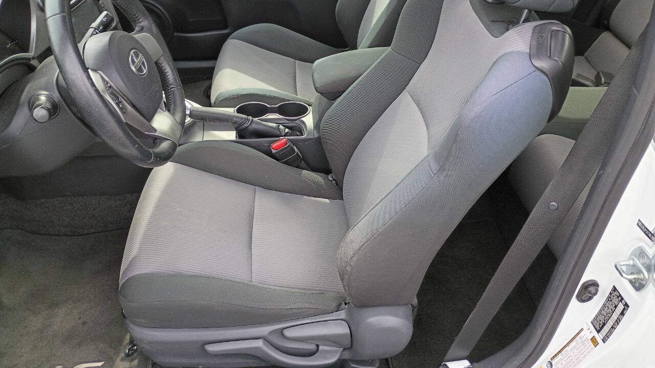Used 2014 Scion tC FWD image 11