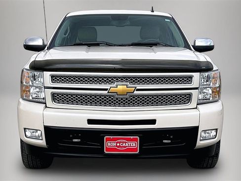 Used 2013 Chevrolet Silverado 1500 LTZ w/ LTZ White Diamond Edition image 3