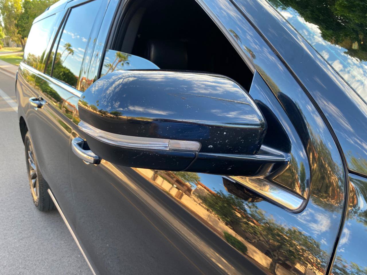 Used 2019 Ford Expedition Max Limited RWD image 25