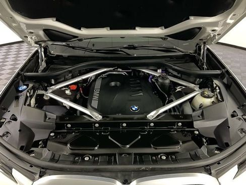 Certified 2024 BMW X7 xDrive40i image 40