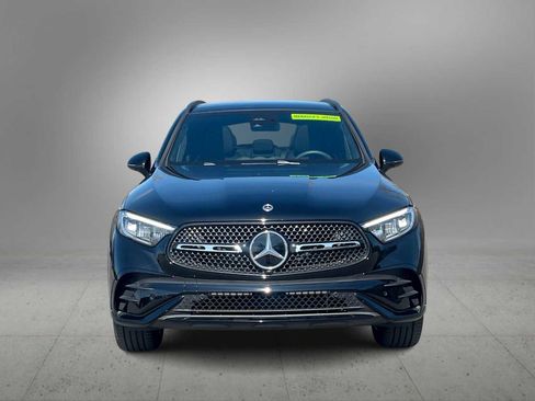 Used 2025 Mercedes-Benz GLC 300 4MATIC image 8