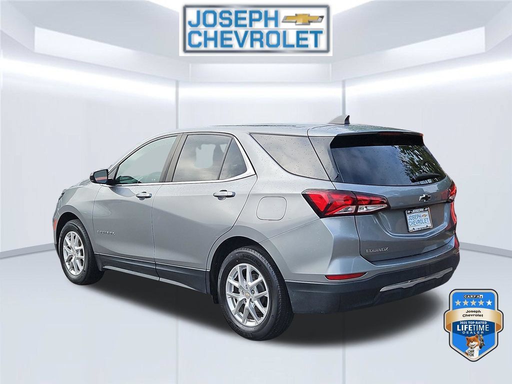 Used 2023 Chevrolet Equinox LT FWD image 4