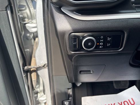 Used 2023 Ford Explorer XLT w/ Equipment Group 202A image 17