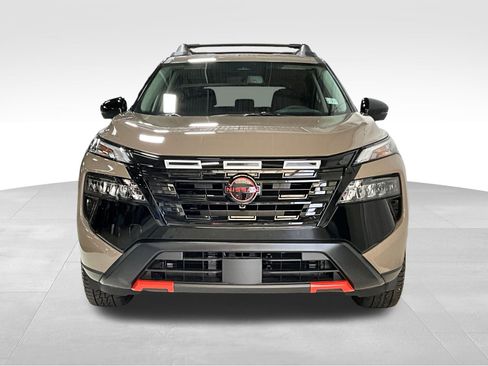 Used 2025 Nissan Rogue SV w/ Rock Creek Premium Package image 2