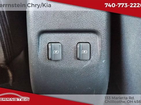 Used 2024 Nissan Kicks SV image 12