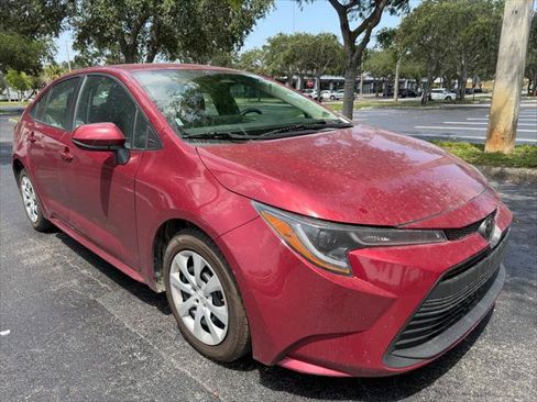 Used 2024 Toyota Corolla LE FWD image 11