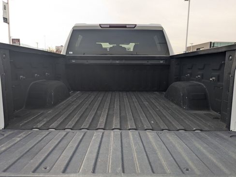 Used 2020 GMC Sierra 1500 SLE w/ SLE Value Package image 19