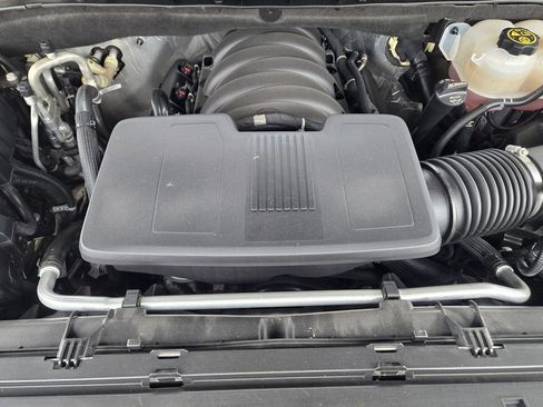 Used 2024 Chevrolet Suburban Z71 w/ Z71 Off-Road Package image 33