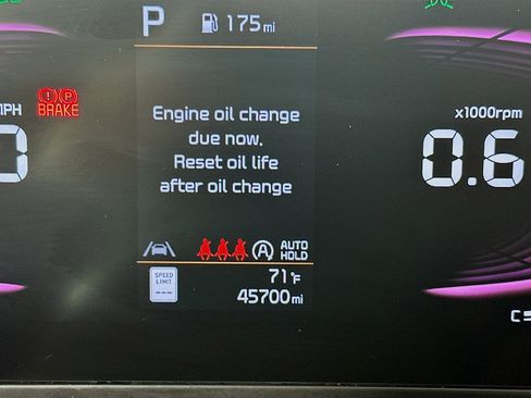 Used 2024 Kia Sportage LX image 18