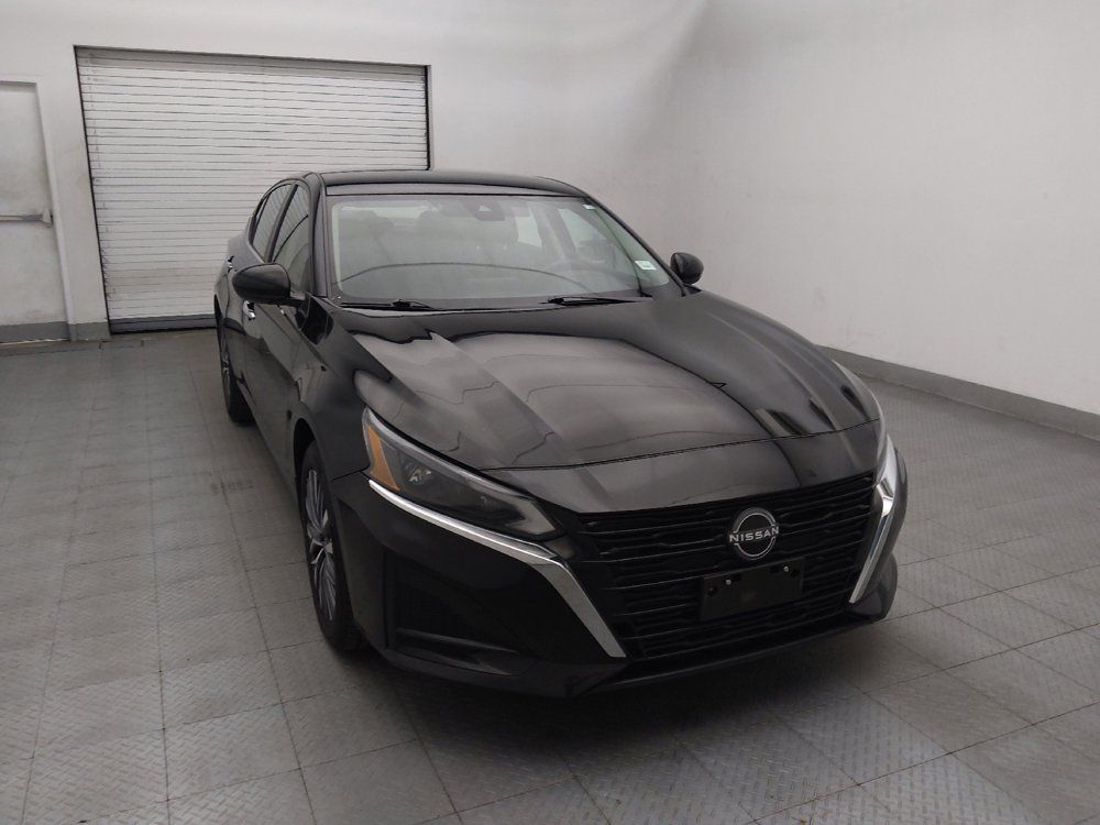 Used 2023 Nissan Altima 2.5 SV AWD/4WD image 14