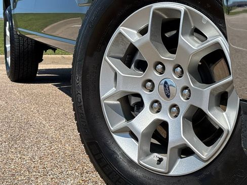 Used 2023 Ford F150 XLT AWD/4WD image 2