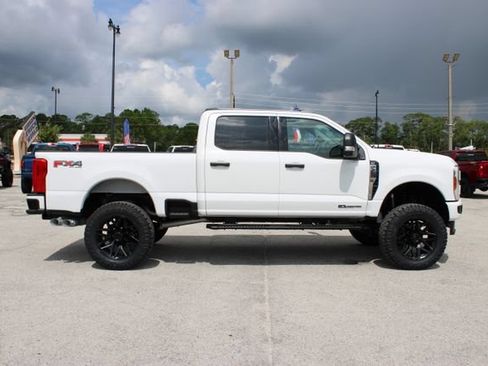 Used 2025 Ford F250 XLT w/ FX4 Off-Road Package AWD/4WD image 13