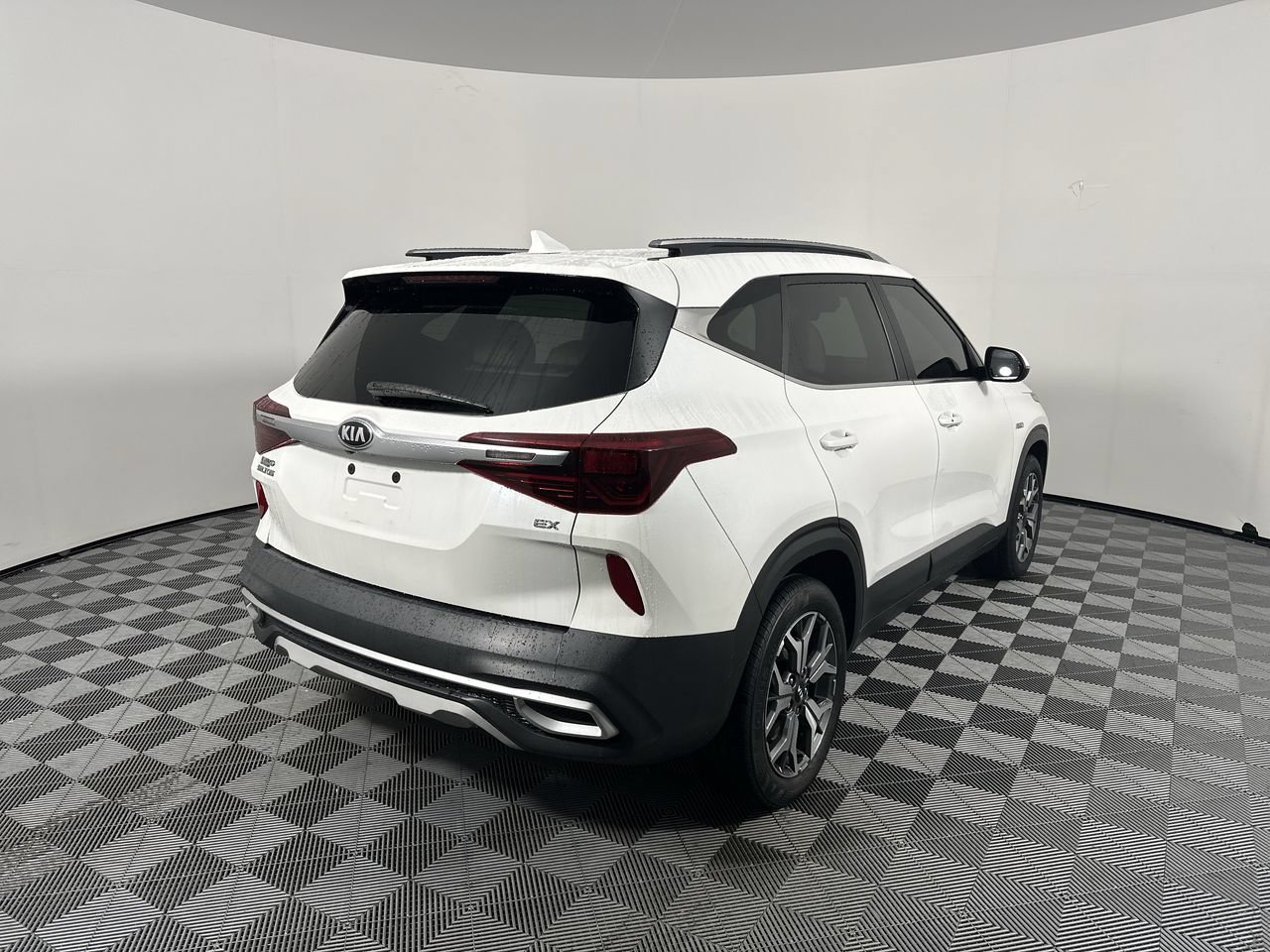 Used 2021 Kia Seltos EX AWD/4WD image 19