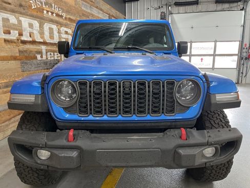 Used 2025 Jeep Wrangler Unlimited Rubicon image 18