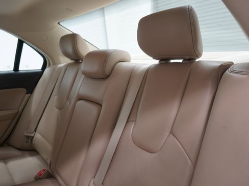 Used 2012 Ford Fusion SEL FWD image 12