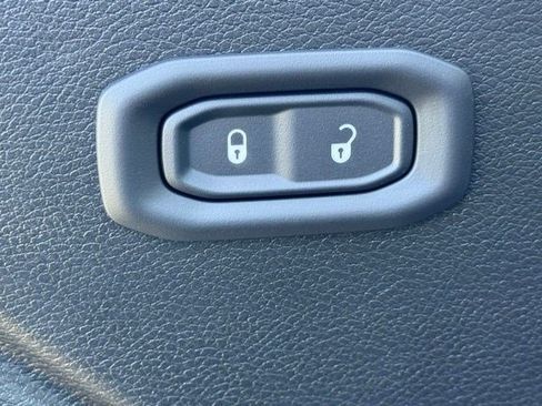 New 2026 Jeep Wrangler Unlimited Sport AWD/4WD image 11