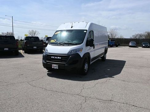 Used 2023 RAM ProMaster 2500 image 8