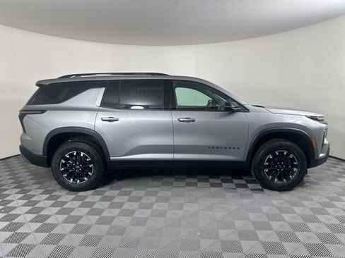 New 2026 Chevrolet Traverse Z71 w/ Enhanced Driving Package AWD/4WD image 3