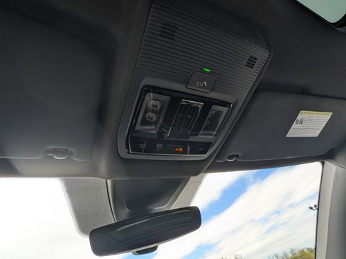 Used 2024 Volkswagen Atlas Cross Sport SEL Premium R-Line image 69