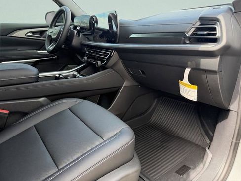 New 2026 Chevrolet Traverse LT w/ Midnight/Sport Edition image 31