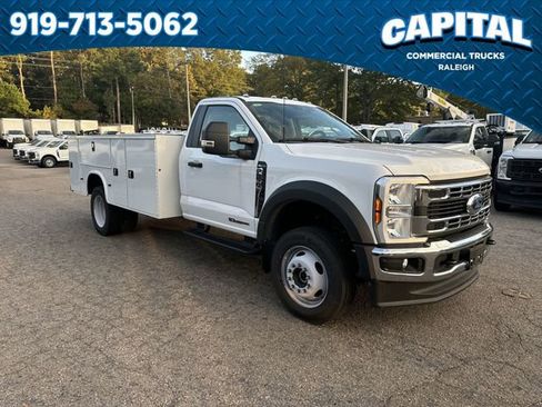 New 2024 Ford F550 4x4 Regular Cab Super Duty image 2