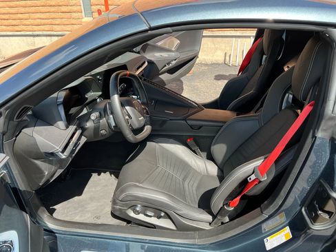 Used 2021 Chevrolet Corvette Stingray Preferred Cpe w/ Z51 Performance Package RWD image 14