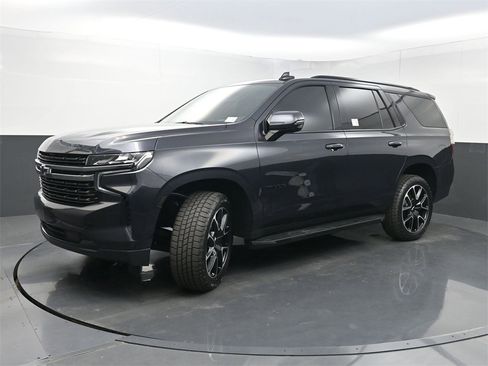 Used 2022 Chevrolet Tahoe RST w/ Luxury Package image 26