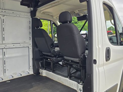Used 2025 RAM ProMaster 2500 w/ Convenience Group FWD image 15