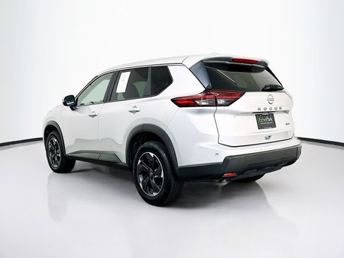 Used 2025 Nissan Rogue SV AWD/4WD image 5