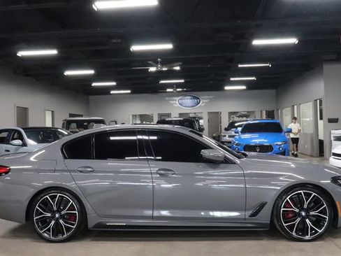 Used 2022 BMW M550i xDrive AWD/4WD image 6