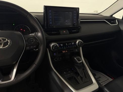 Used 2021 Toyota RAV4 XLE Premium FWD image 29
