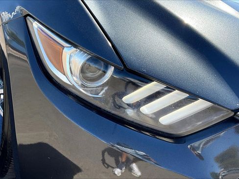 Used 2016 Ford Mustang Coupe image 27