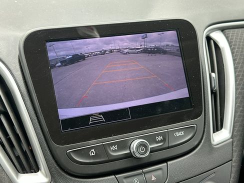 Used 2022 Chevrolet Malibu LS w/ Driver Confidence Package II FWD image 15
