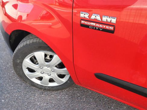 Used 2019 RAM ProMaster City Tradesman image 3