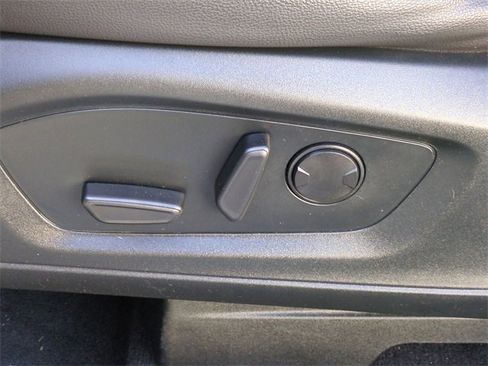 Used 2023 Ford Explorer Limited w/ Equipment Group 301A image 12