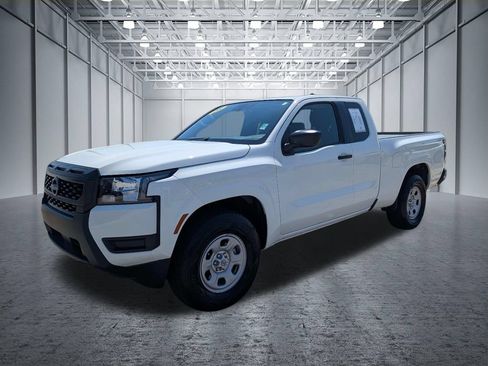 Certified 2025 Nissan Frontier S RWD image 13