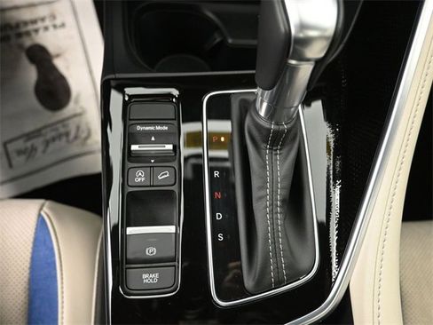 Used 2025 Acura ADX A-Spec image 18