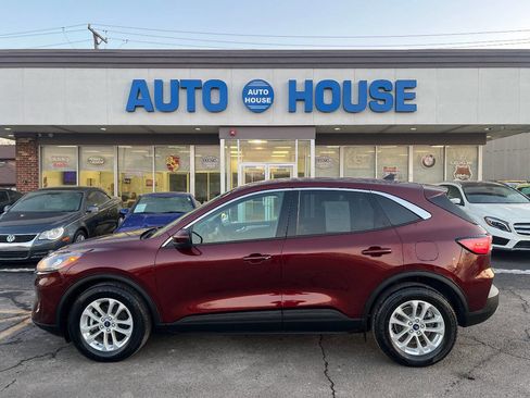 Used 2021 Ford Escape SE image 8