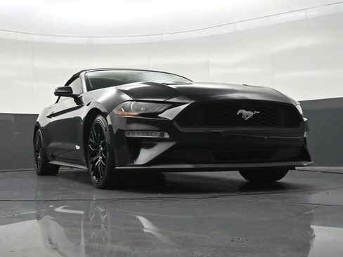 Used 2020 Ford Mustang Premium RWD image 24