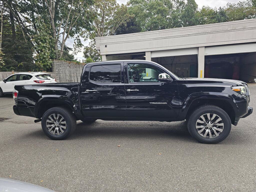 Used 2021 Toyota Tacoma Limited RWD image 8