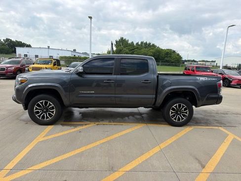 Used 2023 Toyota Tacoma TRD Sport RWD image 4