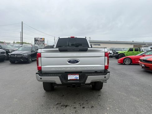 Used 2017 Ford F350 Lariat w/ Lariat Ultimate Package image 4