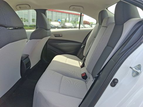 Certified 2022 Toyota Corolla LE image 11