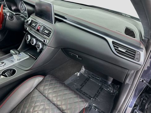 Used 2021 Genesis G70 3.3T w/ Sport Package image 31