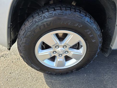 Used 2012 Jeep Liberty Sport image 10