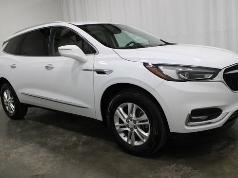 Used 2019 Buick Enclave Essence AWD/4WD image 4